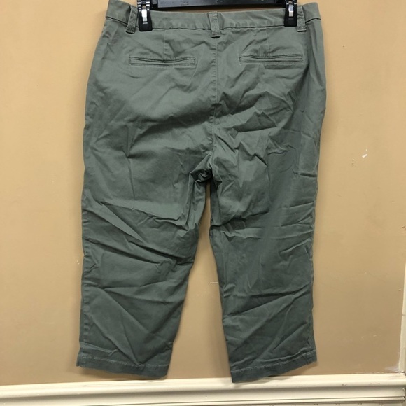 SONOMA Life & Style Green Stretch Capri Mid-Rise Pants Size 8 - Picture 2 of 5